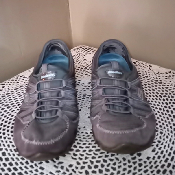 Skechers Shoes - Gray Skechers Athletic Walking Shoes Sneakers Sz 8 Slip On